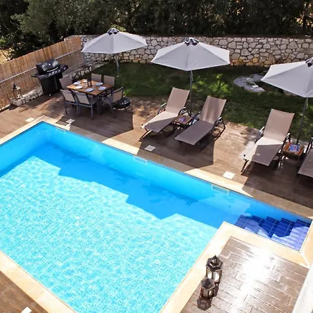 Amarianos Villa Agia Efimia