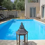 فيلة Amarianos