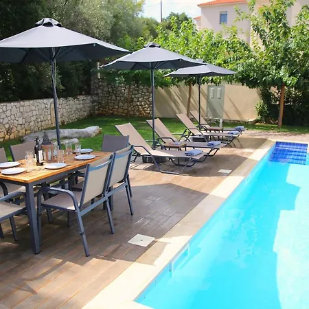 Villa Amarianos *