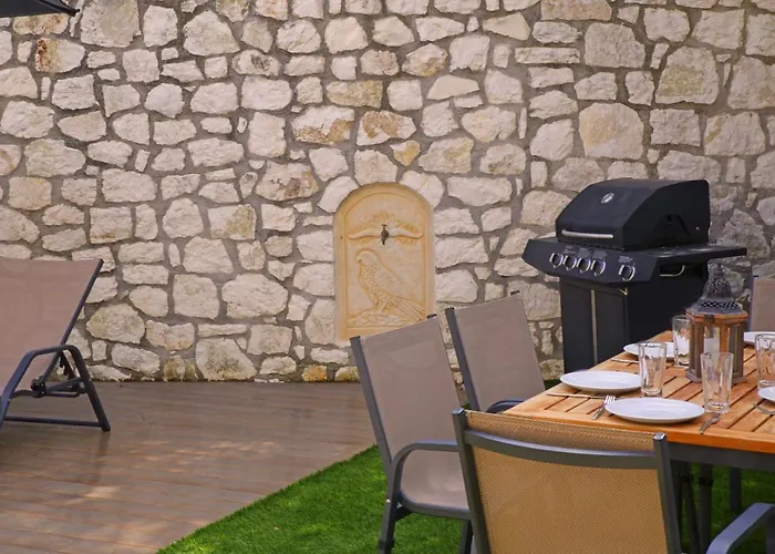 Amarianos Villa Agia Efimia